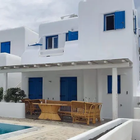 Capari Maisonette With Shared Pool 빌라 *