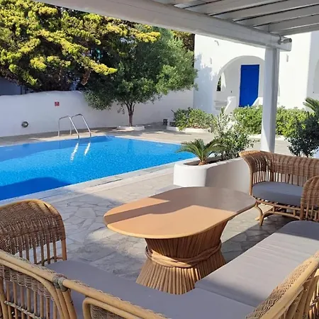 Capari Maisonette With Shared Pool *