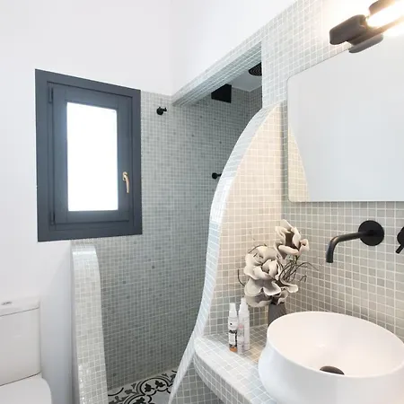 Capari Maisonette With Shared Pool 빌라 *