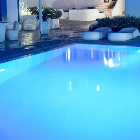 ヴィラ Capari Maisonette With Shared Pool